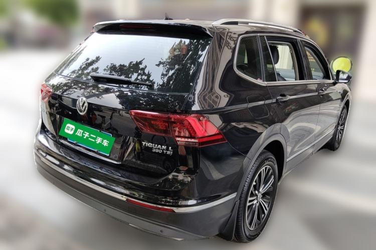 Used Volkswagen Tiguan L 2017 380TSI Automatic All-Wheel-Drive Luxury Edition Rear Right 45 Deg