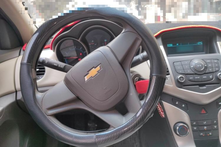 Used Chevrolet Cruze 2015 1.5L Classic SL MT
