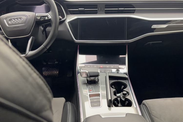 Used Audi A6L 2022 40 TFSI Luxury Dynamic Model
