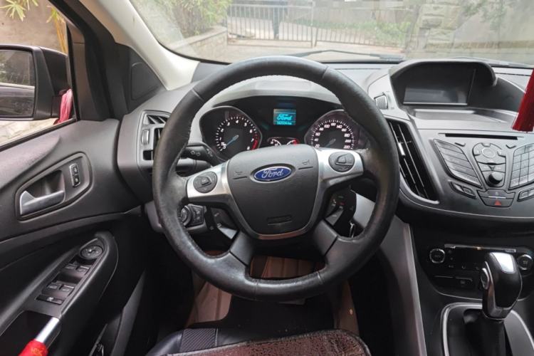 Used Ford Kuga 2013 1.6L GTDi Two-Wheel-Drive Trend Model