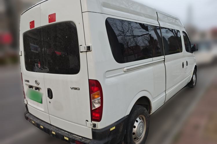 Used SAIC MAXUS Xintu V80 2019 2.5T Classic Model 6-Speed Manual Aotong Long Wheelbase Mid-Height 7-Seater Rear Right 45 Deg