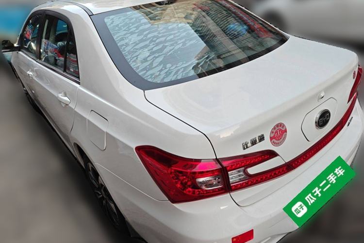 Used BYD Qin New Energy 2015 1.5T Dual-Crown Flagship Plus Edition Rear Left 45 Deg