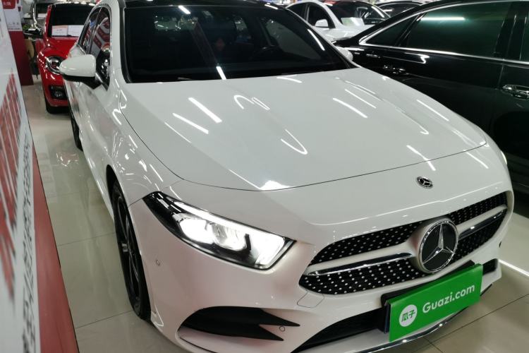 Used Mercedes-Benz A-Class 2022 Revised Version A 200 L Sport Sedan Fashionable Style Front Right 45 Deg
