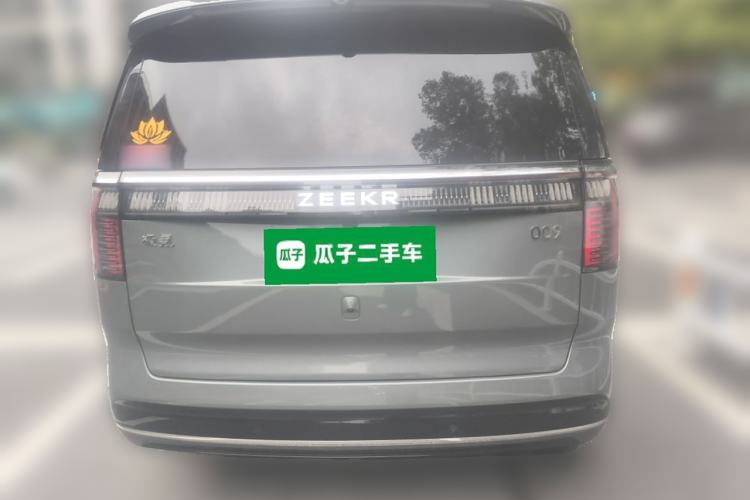 Used Zeekr 009 2024 7-Seater Aisle Version 108 kWh
