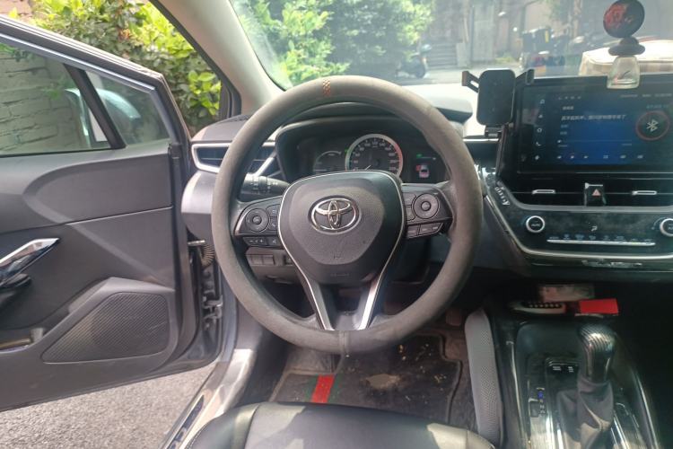Used Toyota Corolla 2021 Dual-Motor 1.8L E-CVT Elite Edition Steering Wheel