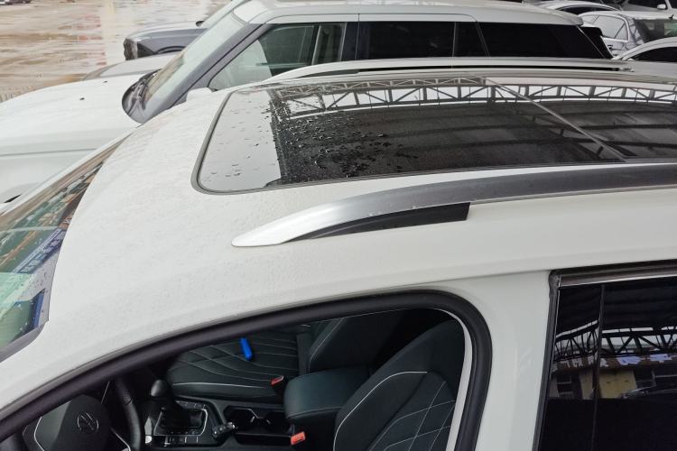 Used Volkswagen Tiguan L 2022 330TSI Automatic Two-Wheel Drive Smart Edition Roof