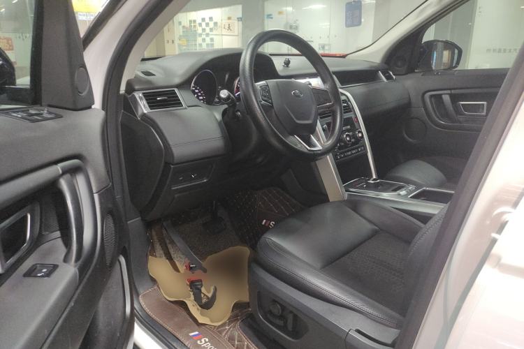 Used Land Rover Discovery Sport 2018 240 PS PURE Edition