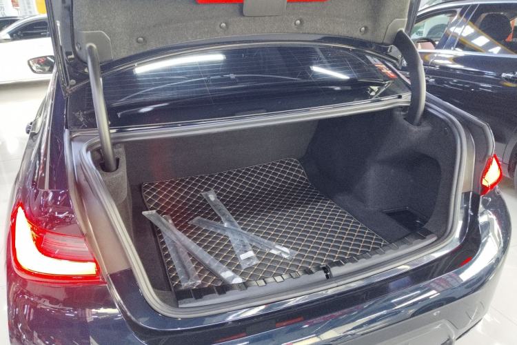 Used BMW 3 Series 2024 325Li M Sport Night Edition Package