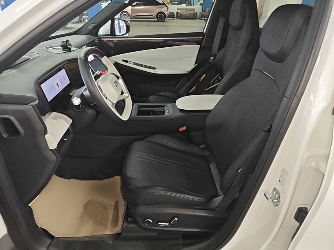 Geely Galaxy L7 2023 1.5T 115 km MAX — снимка 17