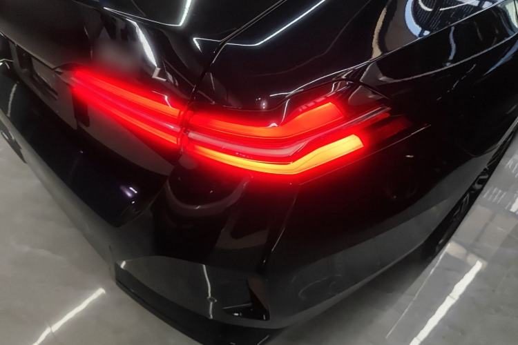 Used BMW 5 Series 2024 530Li Leading Model M Sport Package