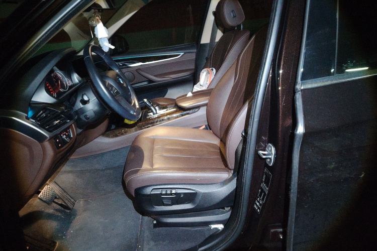 Used BMW X5 2018 xDrive28i
