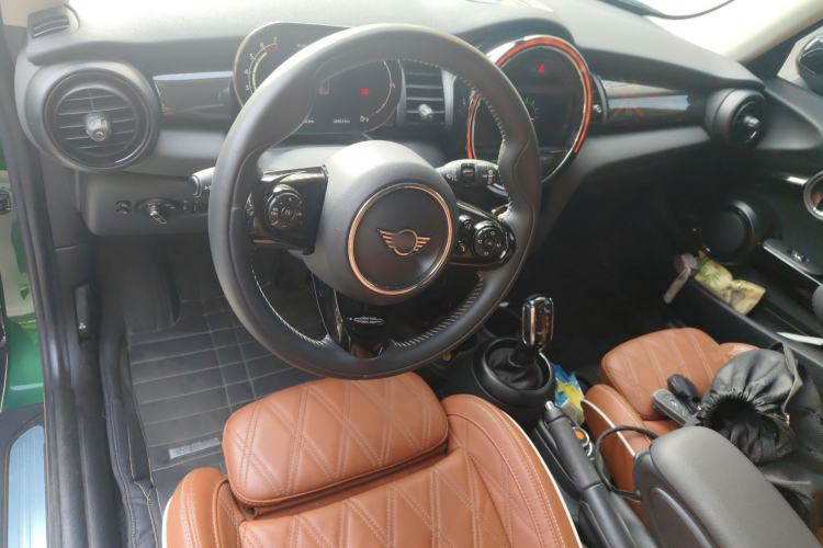 Used MINI 2021 1.5T COOPER Artist
