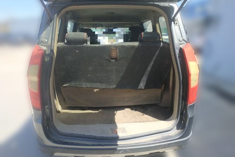 Used Wuling Hongguang 2014 1.5L S Luxury Model Trunk