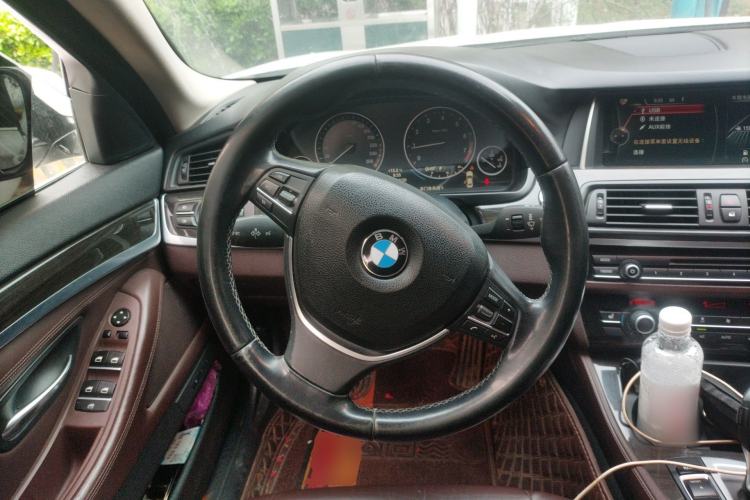 Used BMW 5 Series 2014 525Li Luxury Design Package
