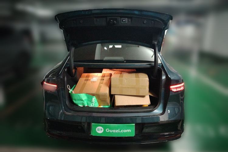 Used Nissan N7 2025 625 Max Trunk