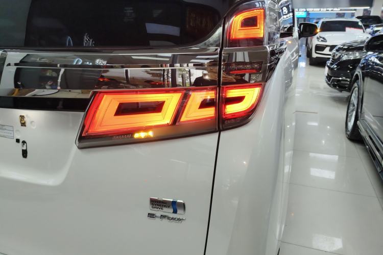 Used Toyota Vellfire 2021 Crown Dual-Engine 2.5L HV Prestige Edition