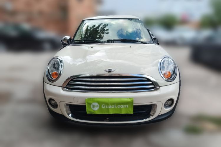 Used MINI 2011 1.6L ONE
