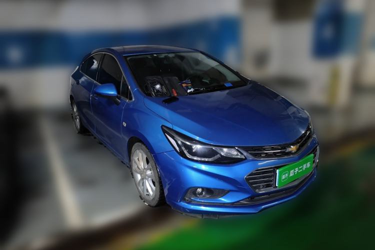 Used Chevrolet Cruze 2017 1.4T Hatchback Dual-Clutch Lingfeng Edition Front Right 45 Deg