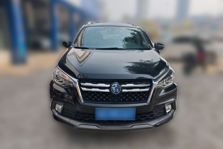 Used Venucia T70 2018 2.0L CVT Smart Enjoyment Version Front