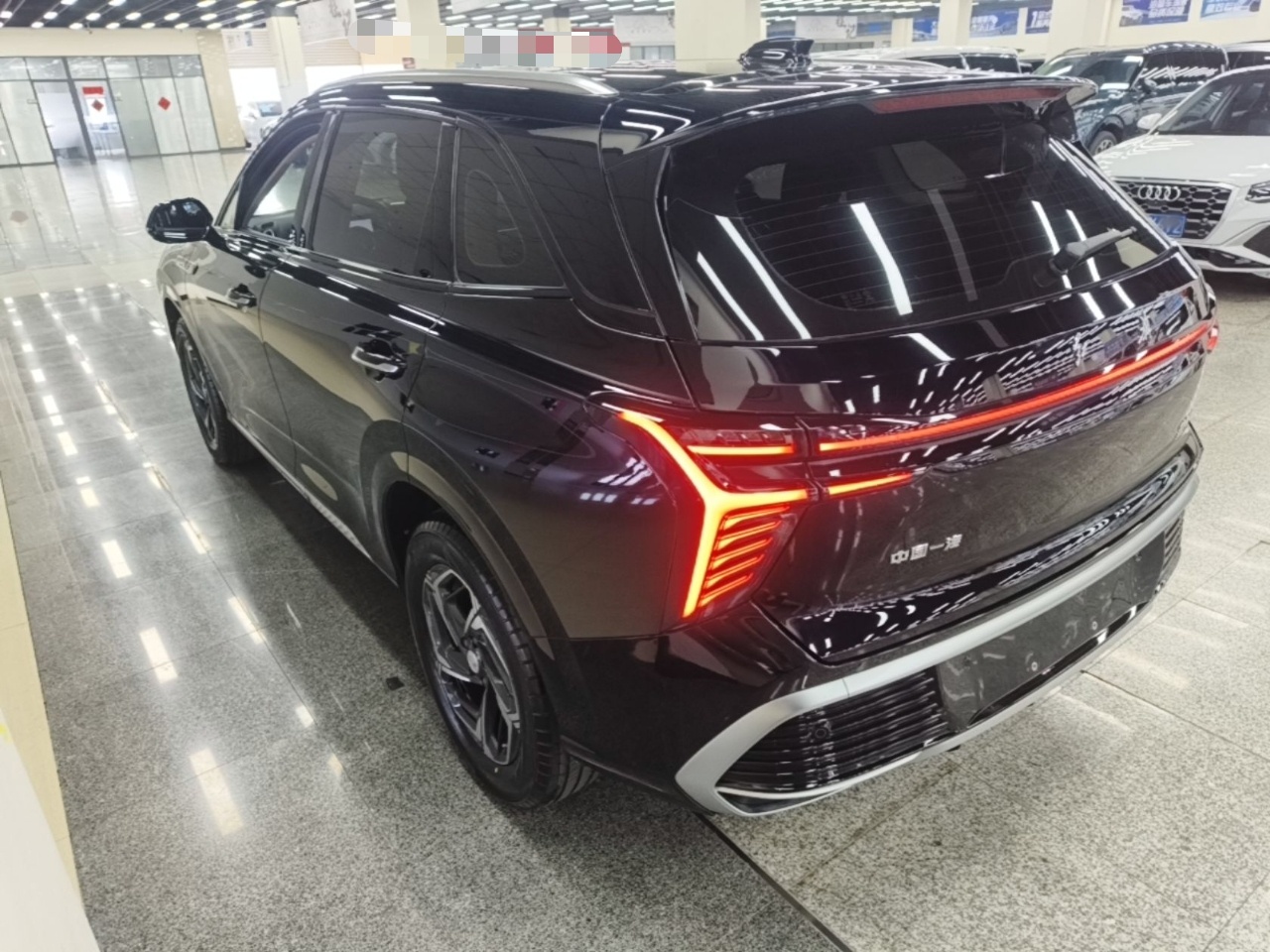 Hongqi HS3 2024 1.5T Shanwei Edition — снимка 4