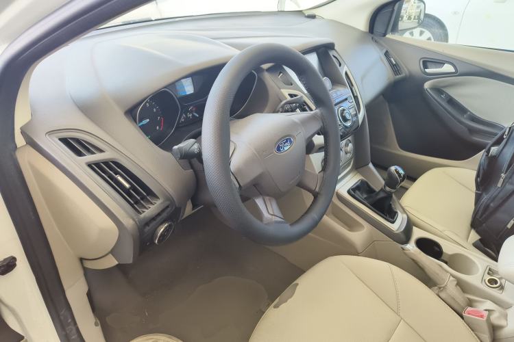 Used Ford Focus 2012 Sedan 1.6L Manual Comfort Model