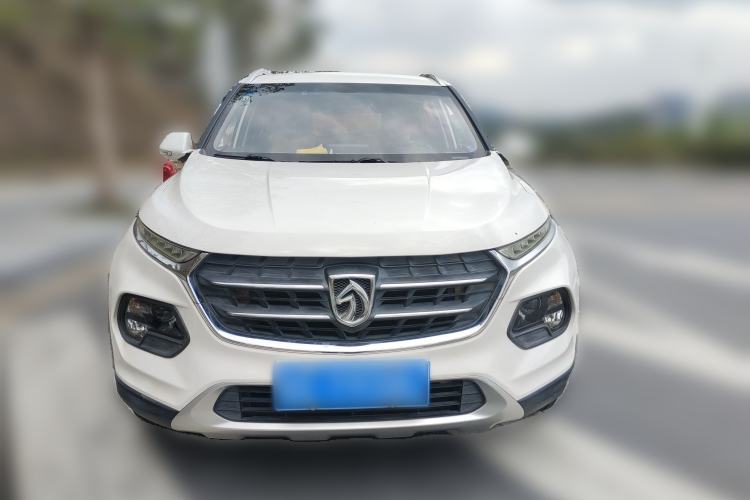 Used Baojun 510 2017 1.5L Manual Fashion Model