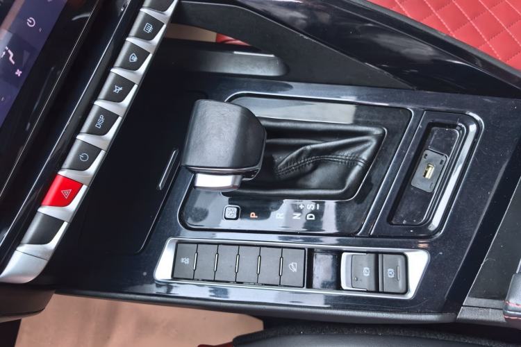 Used FORTHING T5 2018 300T DCT Smart Enjoyment Version
