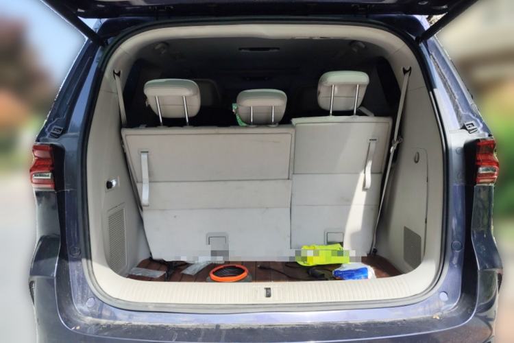 Used Roewe iMAX8 2022 400TGI Celebration Edition
