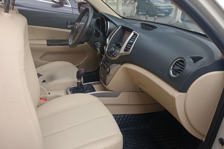 Used CHANGAN Eado 2015 1.6L Manual Luxury Model China V Standard
