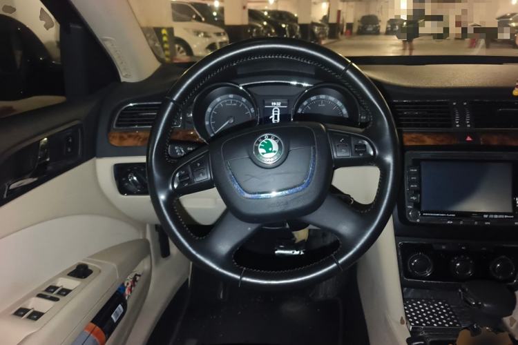 Used Skoda Superb 2012 1.8TSI Automatic Elegant Edition
