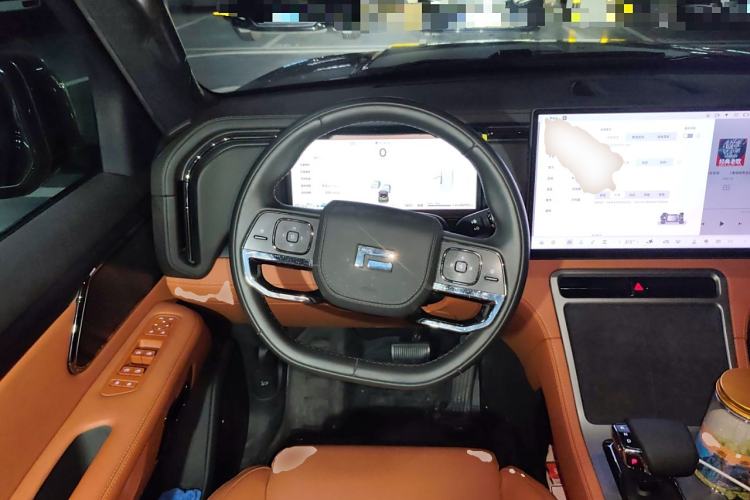 Used Polestones 01 2023 All-Purpose 7-Seater Version
