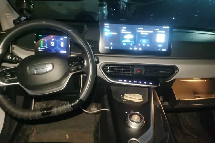 Used Geometry A 2021 Pro Enjoy High-Dimensional Range Edition 430 km A430 Square Version
