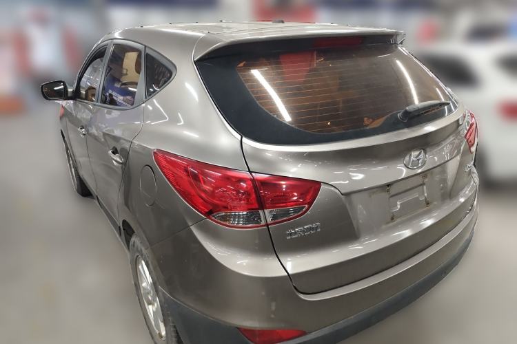 Used Hyundai ix35 2010 2.0L Automatic Two-Wheel Drive New Edition GL Rear Left 45 Deg