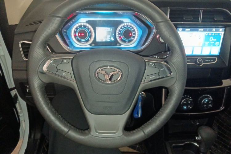 Used FAW Yingzhi G3 2016 G3S 1.5L CVT Luxury Navigation Edition
