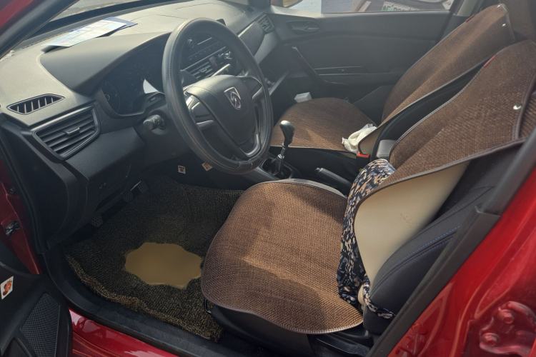 Used Baojun 310 2016 1.2L manual Comfort trim level
