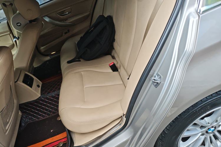 Used BMW 3 Series 2014 320Li Fashion Model Left Rear Seat