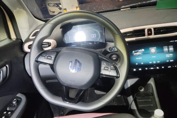 Used Leapmotor T03 2021 400 Lite Edition Lithium Iron Phosphate Steering Wheel