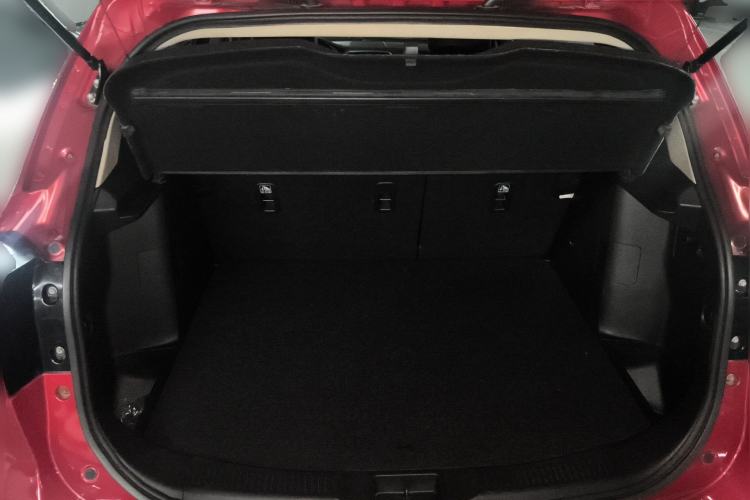 Used Suzuki S-Cross 2014 1.6L CVT Two-Wheel Drive Elite Version Trunk