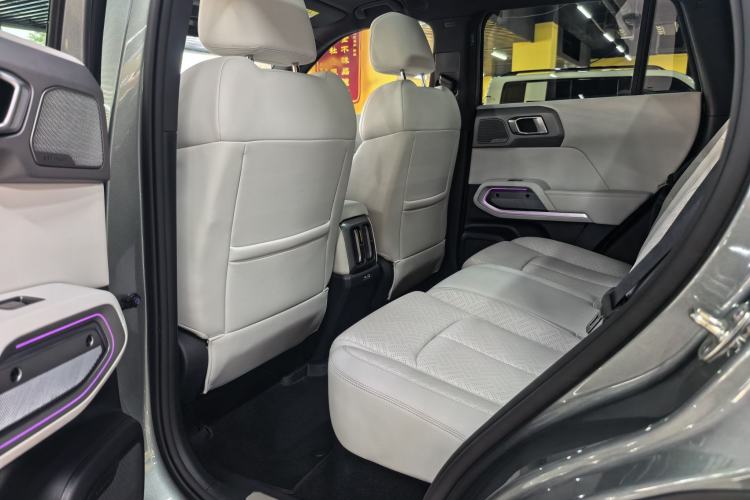 Used Formula Leopard Titanium 3 2025 501KM All-Wheel Drive Intelligent Driving Ultra Version
