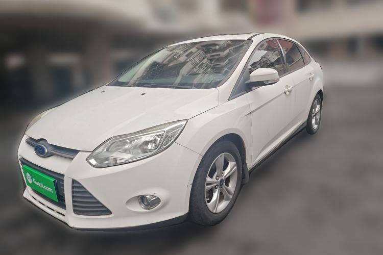 Used Ford Focus 2012 Sedan 1.6L Automatic Fashion Edition