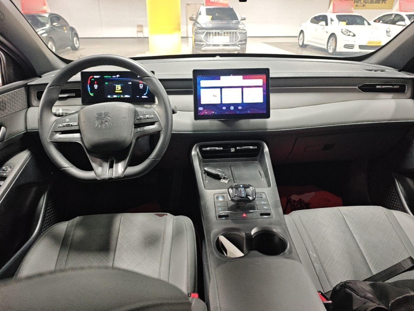 BYD Qin PLUS 2025 DM-i Smart Drive 55KM Leading Model — снимка 12