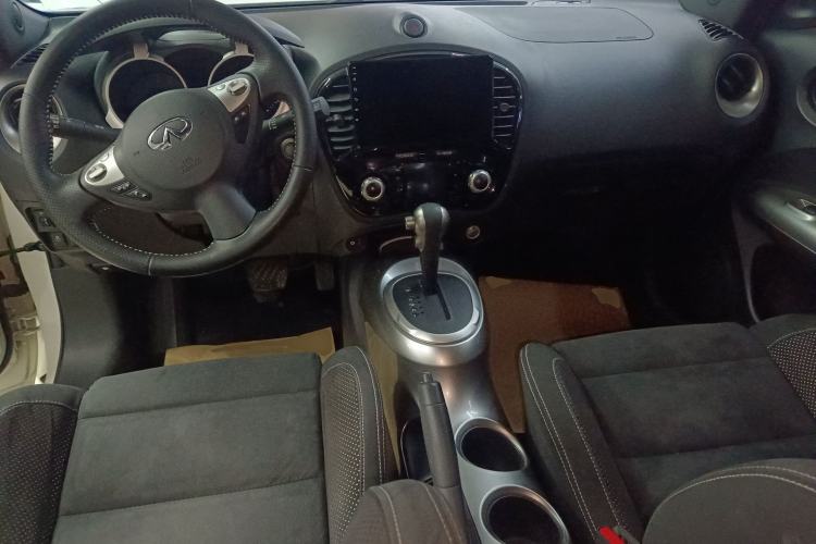 Used Infiniti ESQ 2014 1.6L Spontaneous Edition
