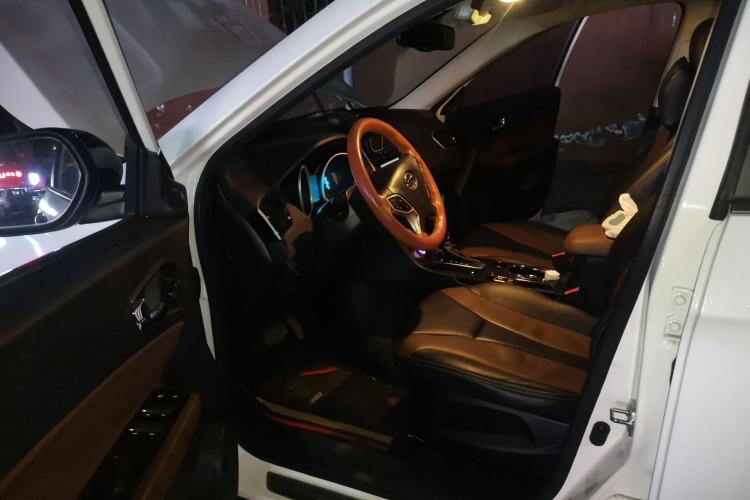 Used GAC Trumpchi GS5 Super 2016 1.8T Automatic Two-Wheel Drive Anniversary Edition Driver Seat