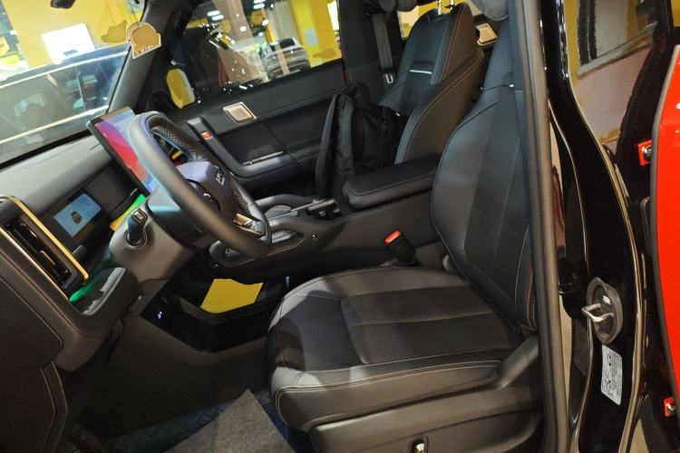 Used iCAR 03T 2024 501km Four-wheel Drive Long-Range Version Left Front Seat