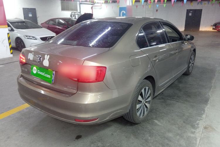 Used Volkswagen Sagitar 2017 230TSI Automatic Comfort Version
