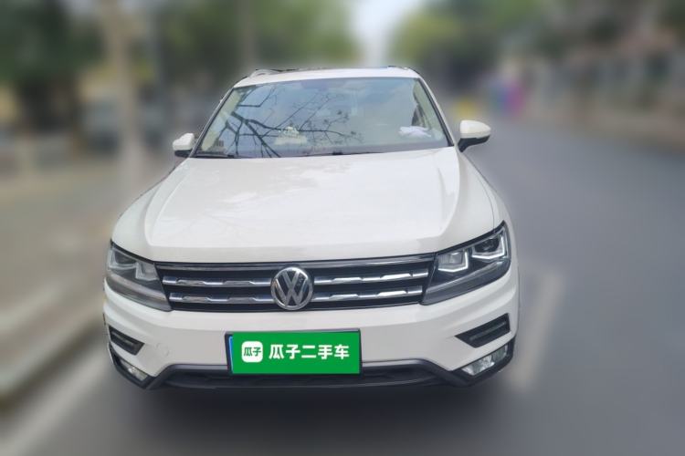 Used Volkswagen Tiguan L 2017 330TSI Automatic Two-Wheel Drive Luxury Edition Front