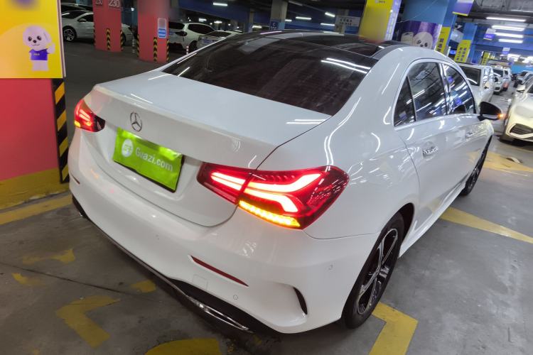 Used Mercedes-Benz A-Class 2022 Revised Version A 200 L Sport Sedan Fashionable Style Rear Right 45 Deg