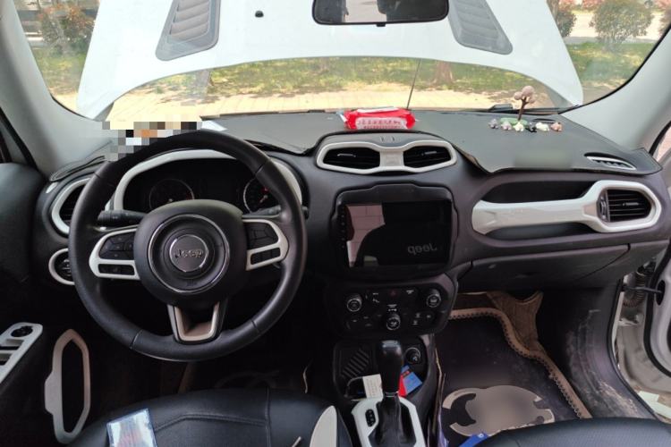 Used Jeep Renegade 2018 Connected Large Screen Version 180T Automatic High-Energy Edition