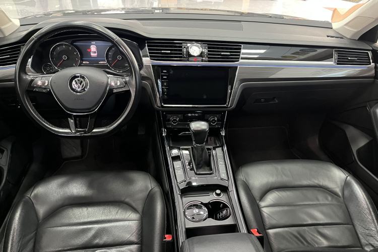 Used Volkswagen Phideon 2018 Revised Version 380TSI Two-Wheel Drive Business Edition