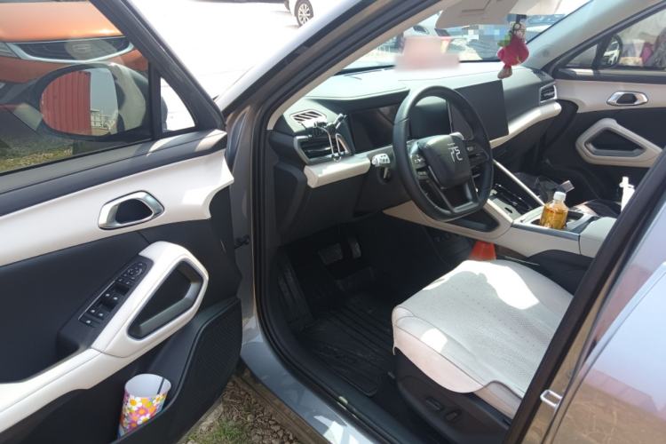 Used BYD Yuan UP 2025 Intelligent Driving Version 401 km Leading Edition